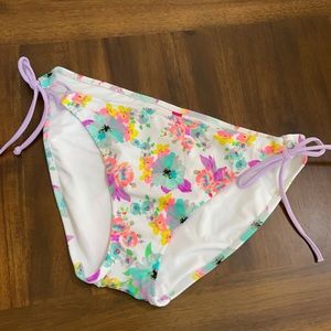 Victoria’s Secret Swim • String Bikini Bottom